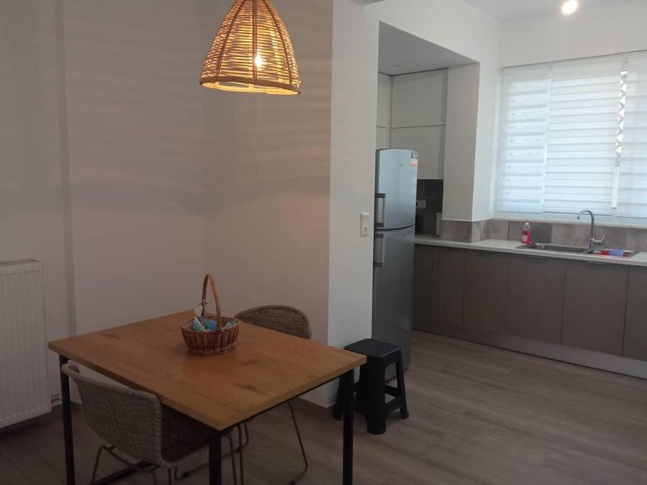 Διαμέρισμα 90 Τμ Σε Μικρό Συγκρότημα Apartman Kunupidianá Kültér fotó